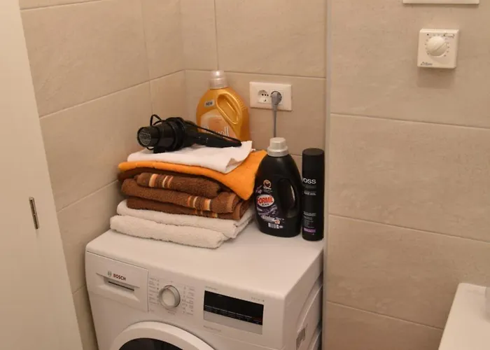 Pina Apartamento Tisno